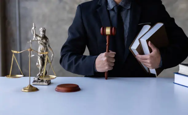 Why Choosing an Expert Criminal Defence Lawyer Can Change the Outcome of Your Case 3 Why Choosing an Expert Criminal Defence Lawyer Can Change the Outcome of Your Case